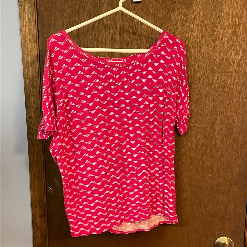 Old Navy Pink and White Short Sleeve Top